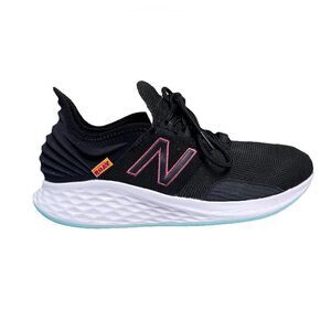 New Balance Fresh Foam Roav Women's Black Sneakers Size 9B